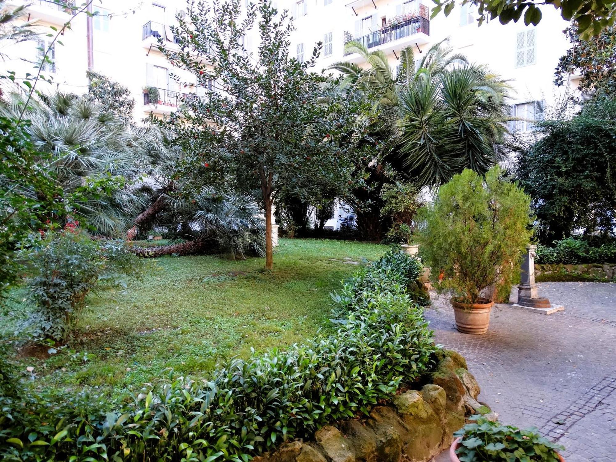 Domus Dino Apartment Rome Exterior photo