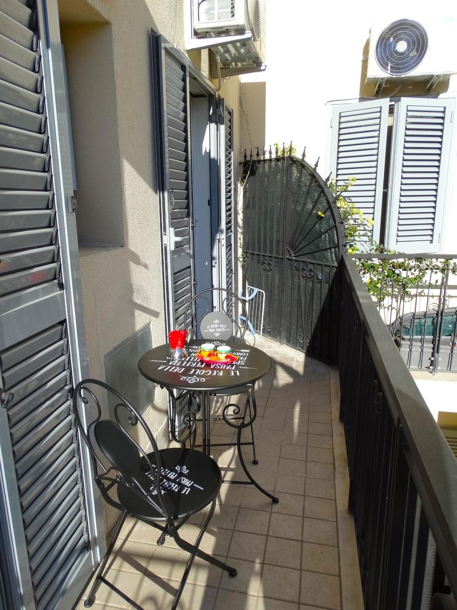 Domus Dino Apartment Rome Exterior photo